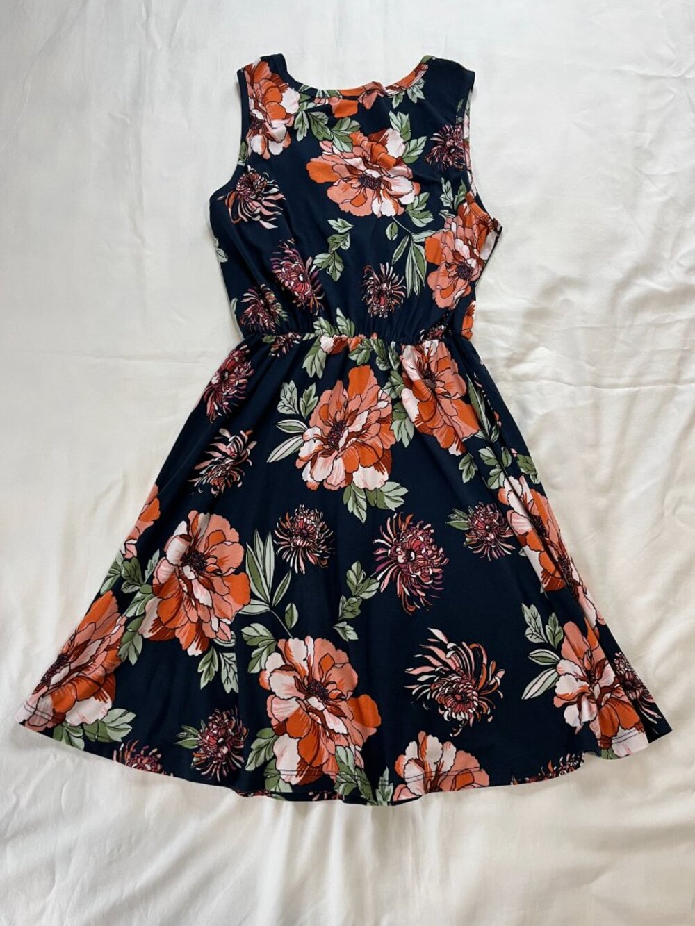 French Grey Navy Floral Print Sleeveless Dress - Picture 5 of 5